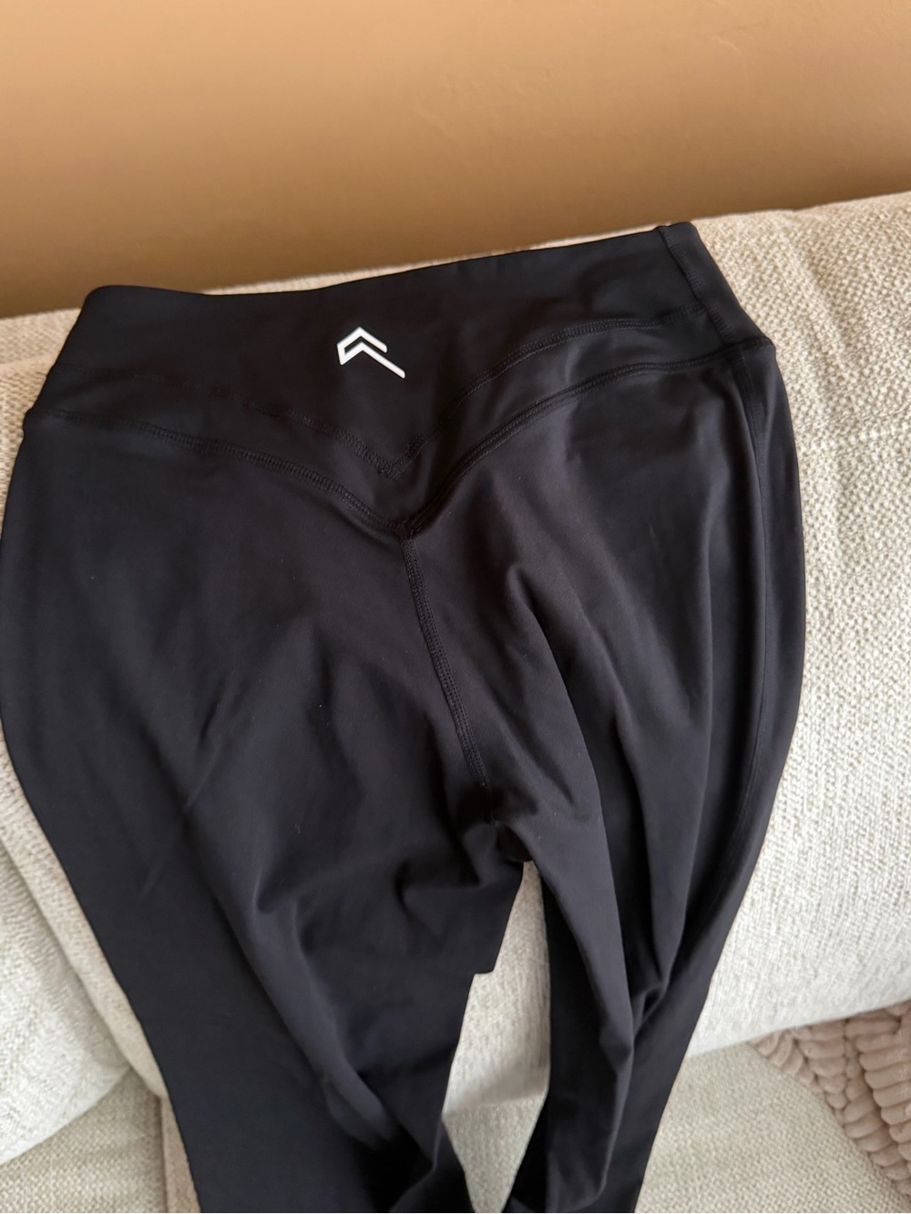 Black High-Rise Oner Unified flare leggings - Picture 4 of 5